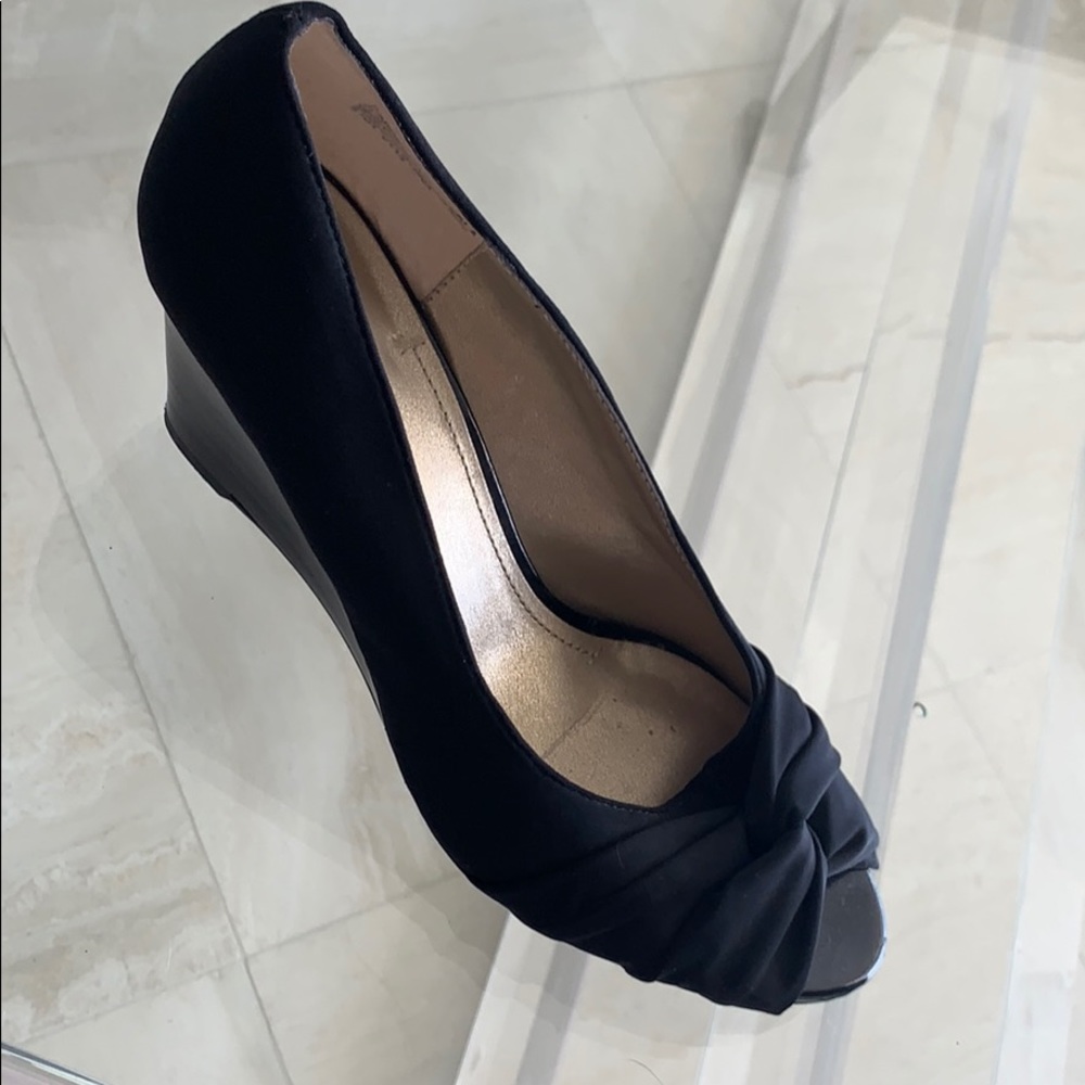Bandolino wedges